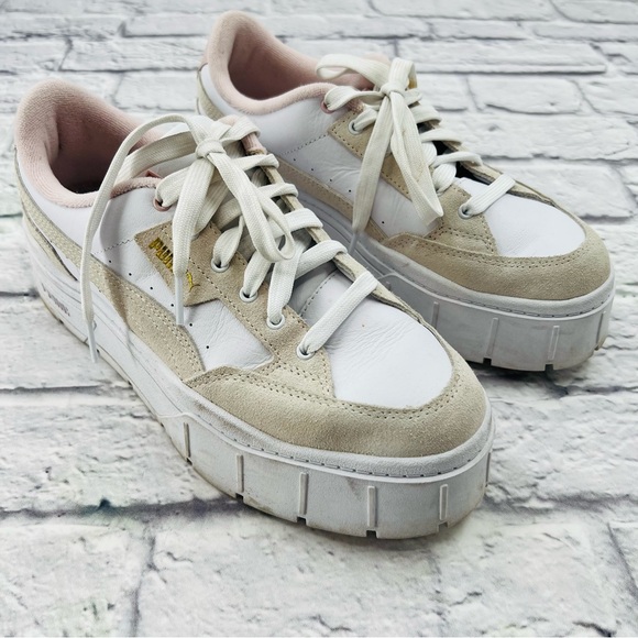Puma Mayze Stack Sneaker Size 9.5 Cream Beige Platform Chunky Low Top Casual - Picture 2 of 13